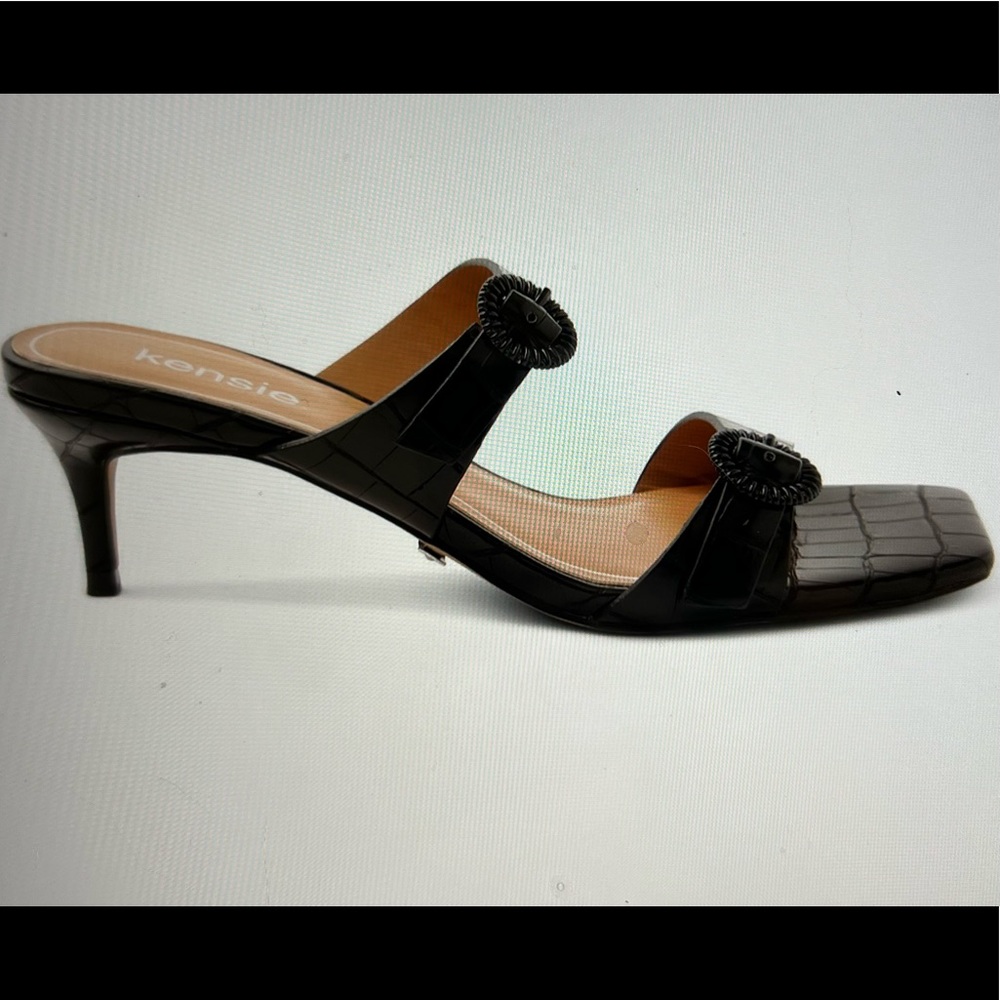 NEW! KENSIE Sandals - Picture 3 of 7